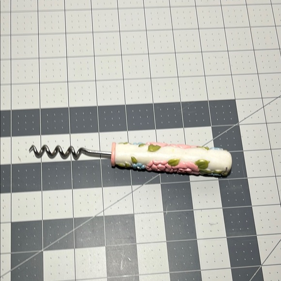Floral Ceramic Handle Corkscrew - Picture 4 of 5